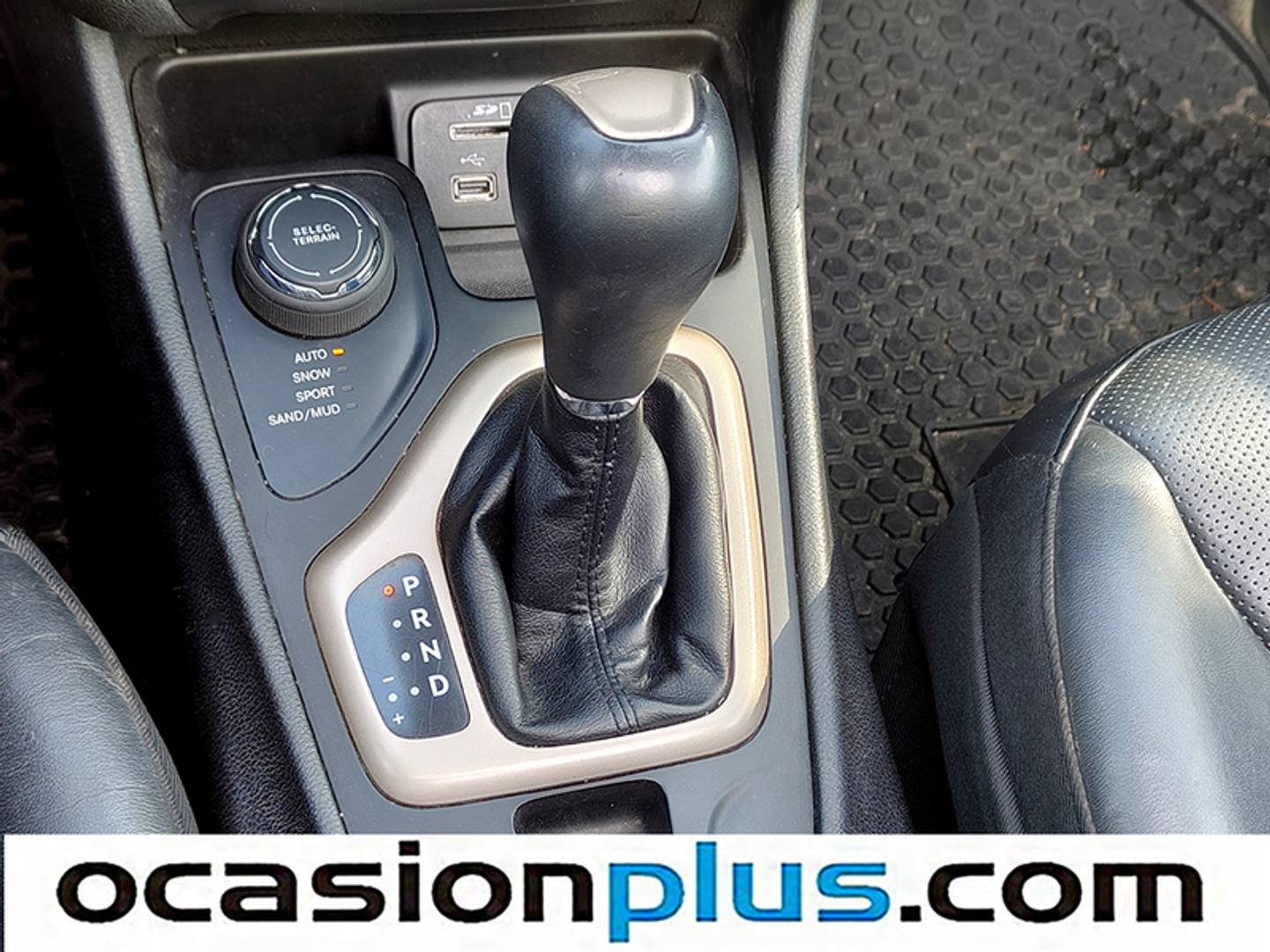 Foto Jeep Cherokee Jeep Cherokee 2.2 CRD 75º Aniversario Auto 4x4 (200 CV)