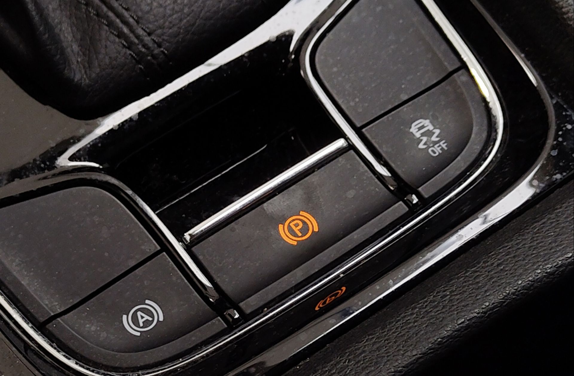 Škoda Karoq 1.5 TSI ACT Ambition DSG - foto 32