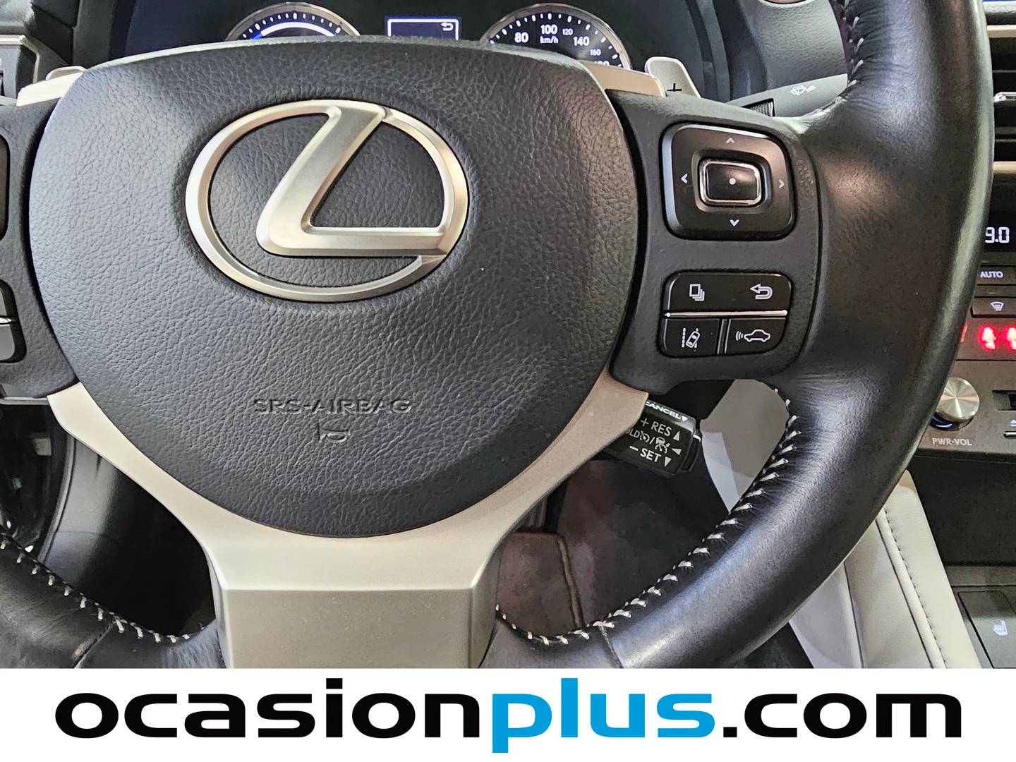 Lexus RC Lexus RC 300h Executive Navigation (223 CV) de segunda mano
