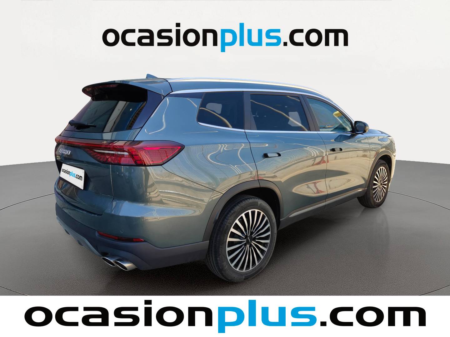 Foto trasera EBRO S800 EBRO S800 1.6 TGDI Premium DCT (147 CV) derecha