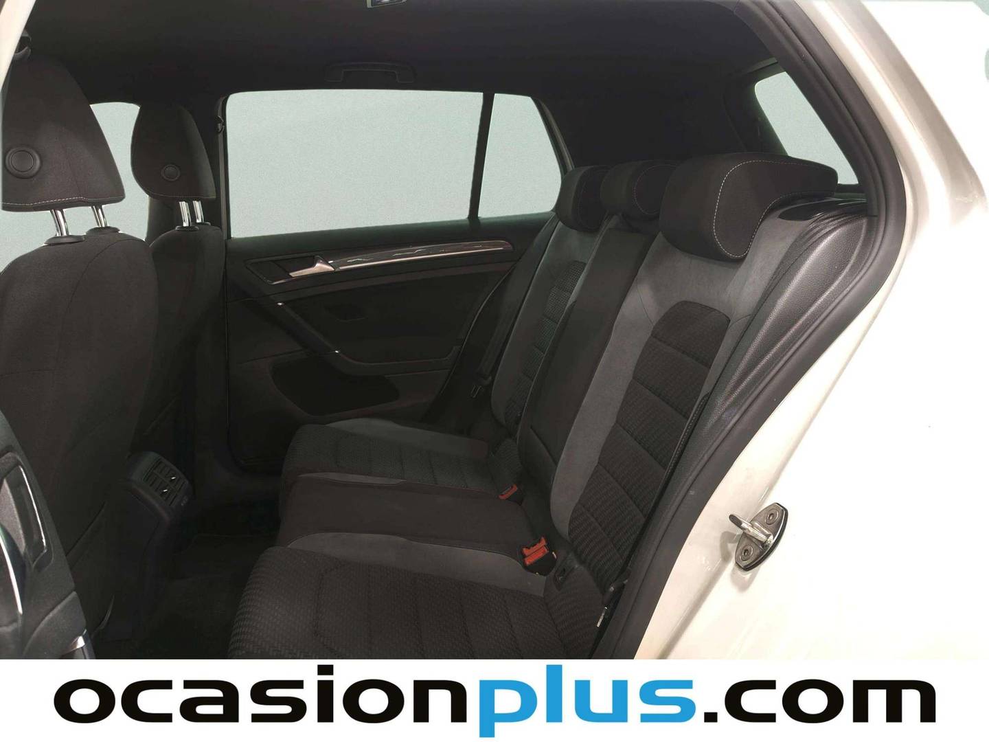 Foto asientos traseros Volkswagen Golf Volkswagen Golf Sport R-Line 1.5 TSI (150 CV)