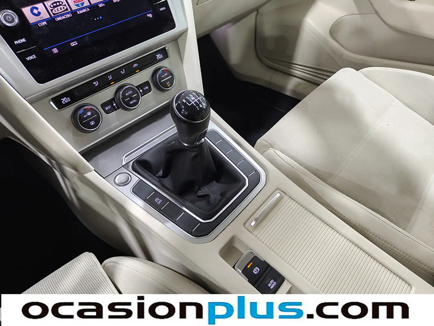 Foto Volkswagen Passat Volkswagen Passat Variant Advance 1.5 TSI (150 CV)