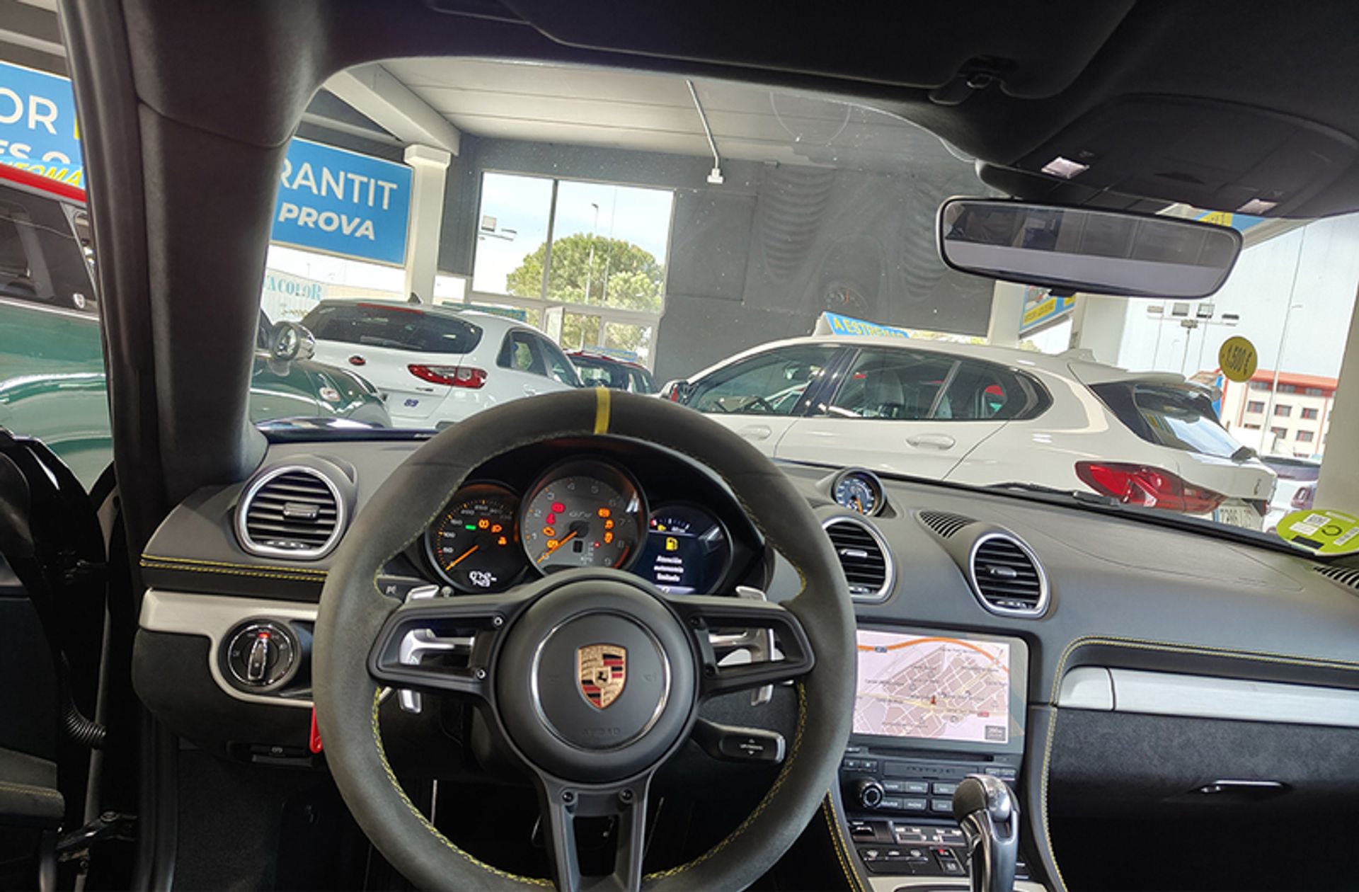Porsche 718 Cayman GT4 - foto 22