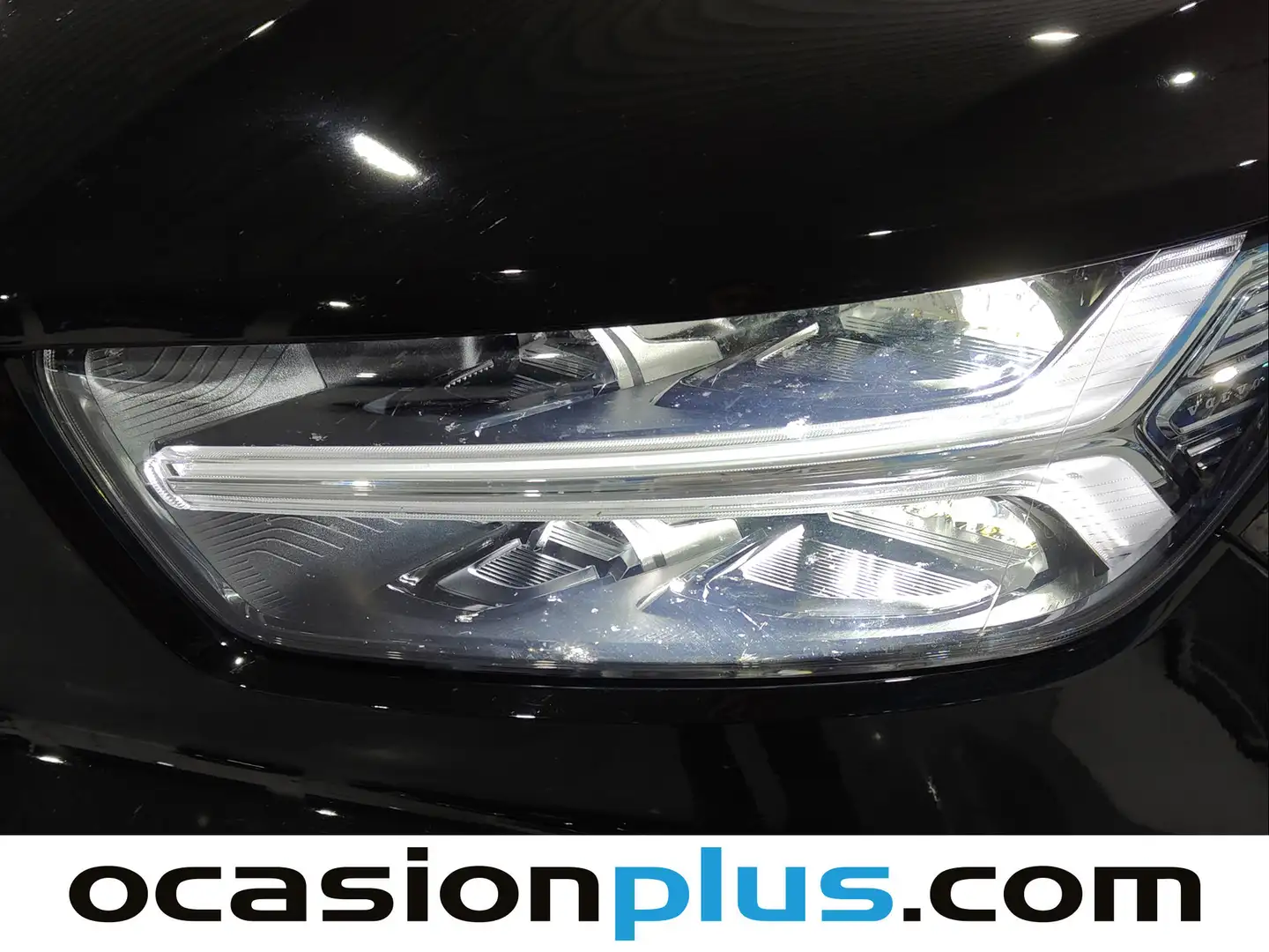 Foto Volvo XC40 Volvo XC40 T2 Momentum Core (129 CV)