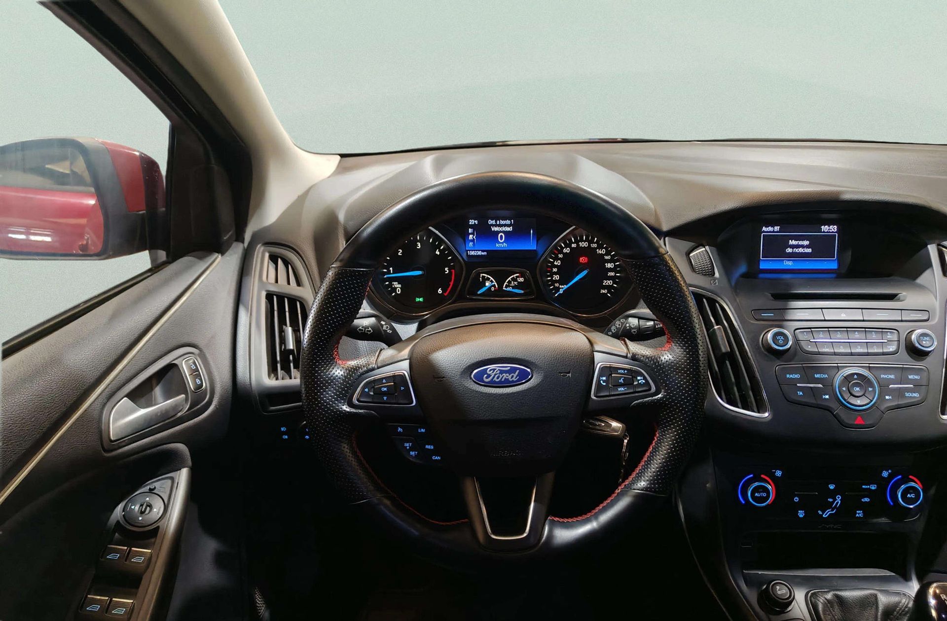 Ford Focus 1.6 TDCi Trend+ - foto 18