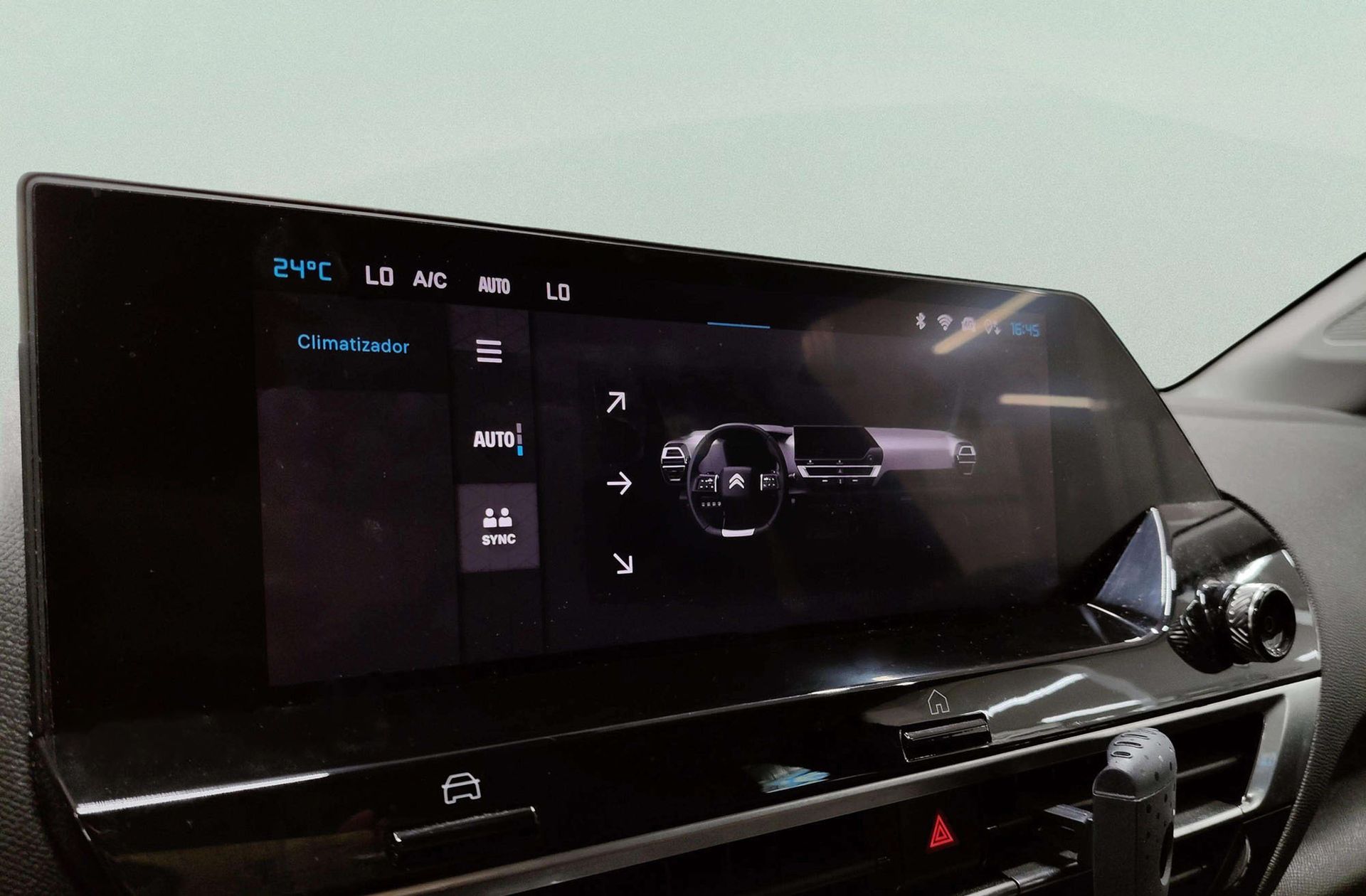 Citroën C4 X Hybrid 136 e-DCS6 Plus - foto 30
