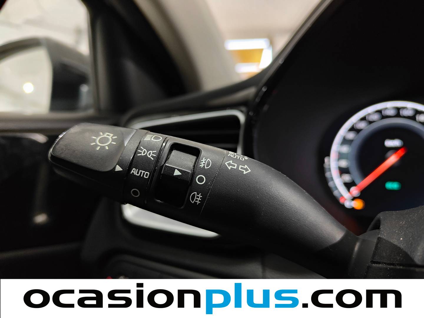 Foto KIA XCeed Kia XCeed 1.6 MHEV Emotion DCT  (136 CV)