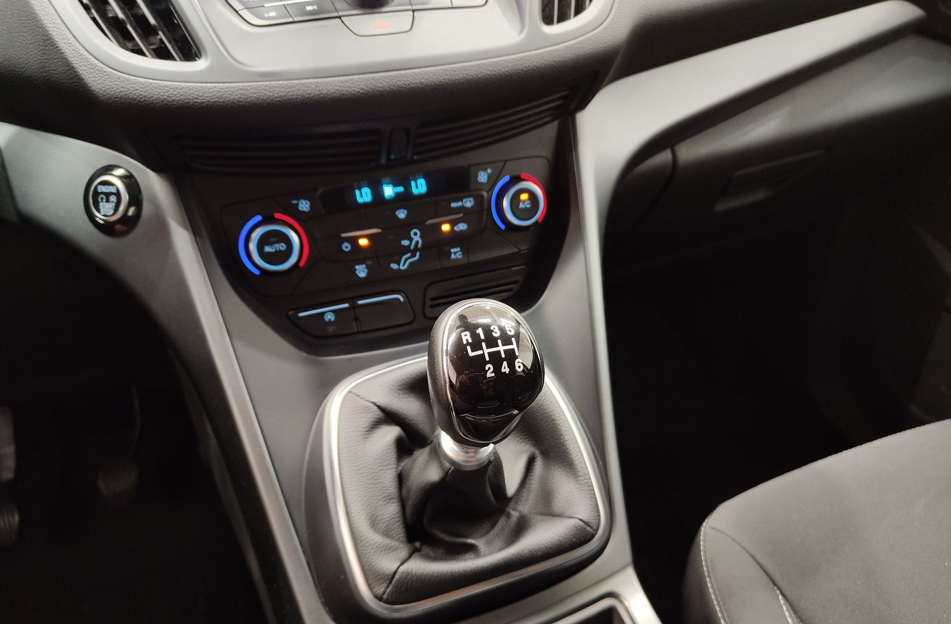 Ford Kuga 1.5 EcoBoost Trend+ 4x2 - foto 5