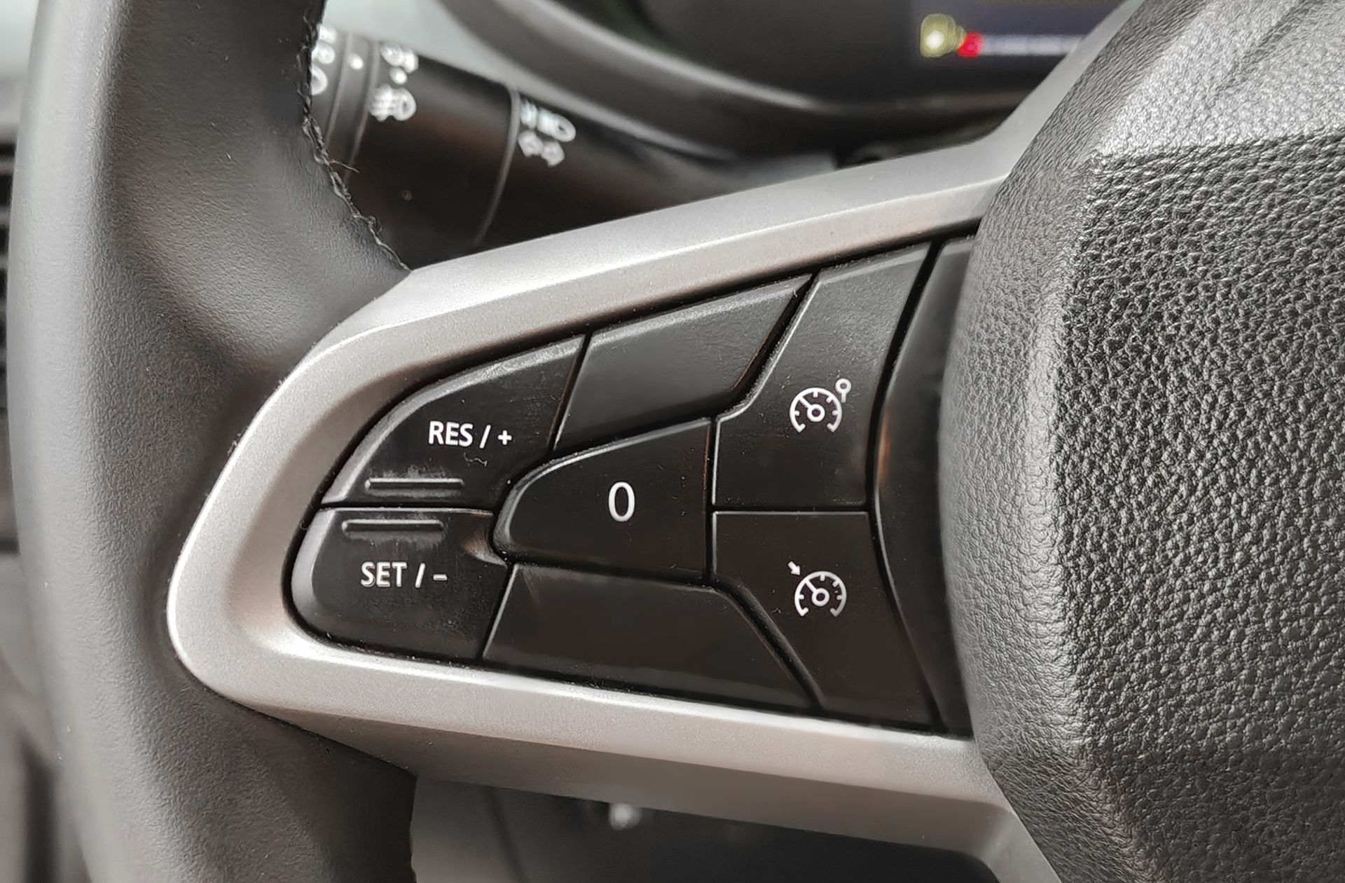Dacia Jogger Extreme Hybrid 7 plazas - foto 26