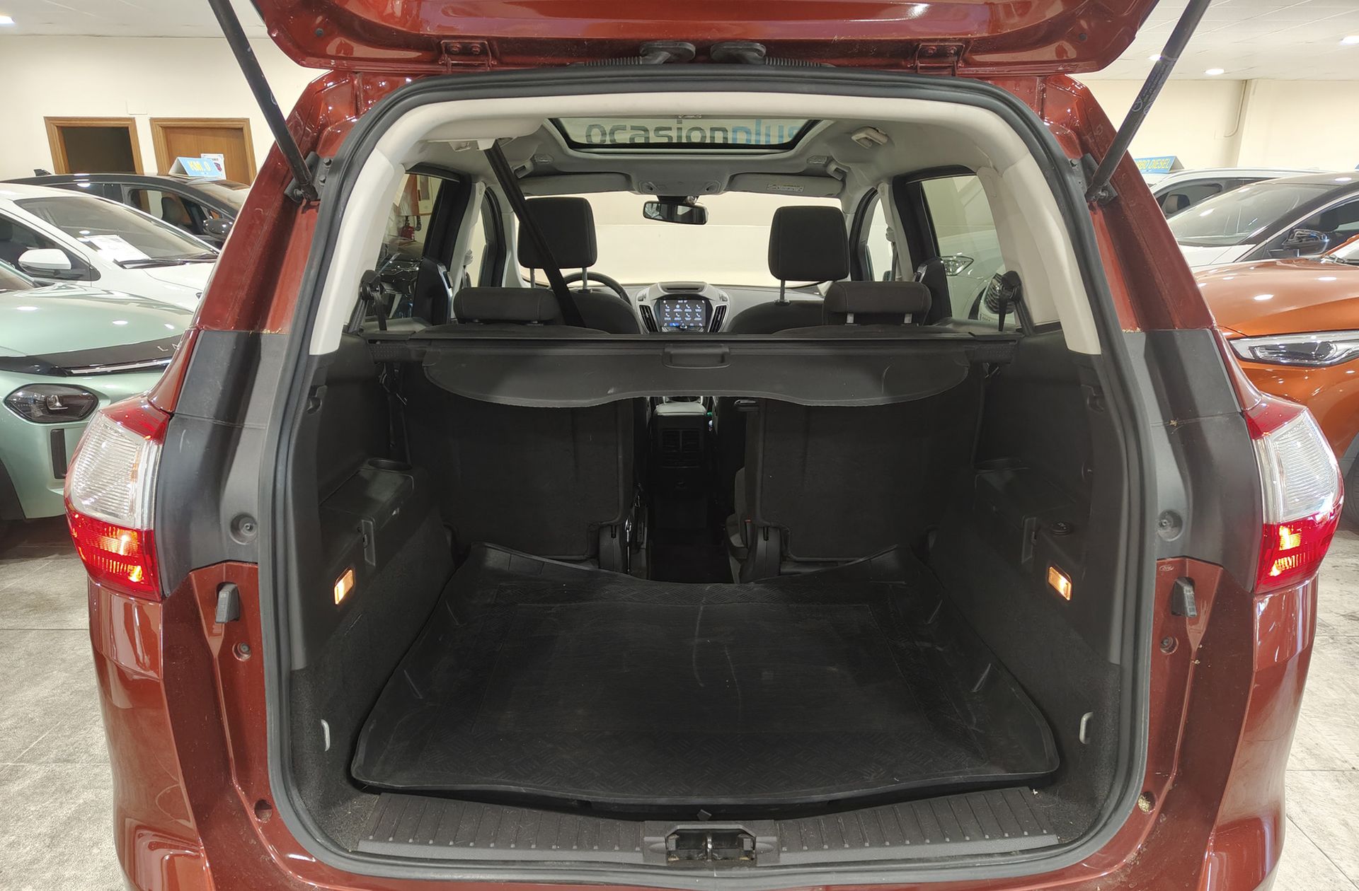 Ford Grand C-Max 1.0 EcoBoost Titanium - foto 16