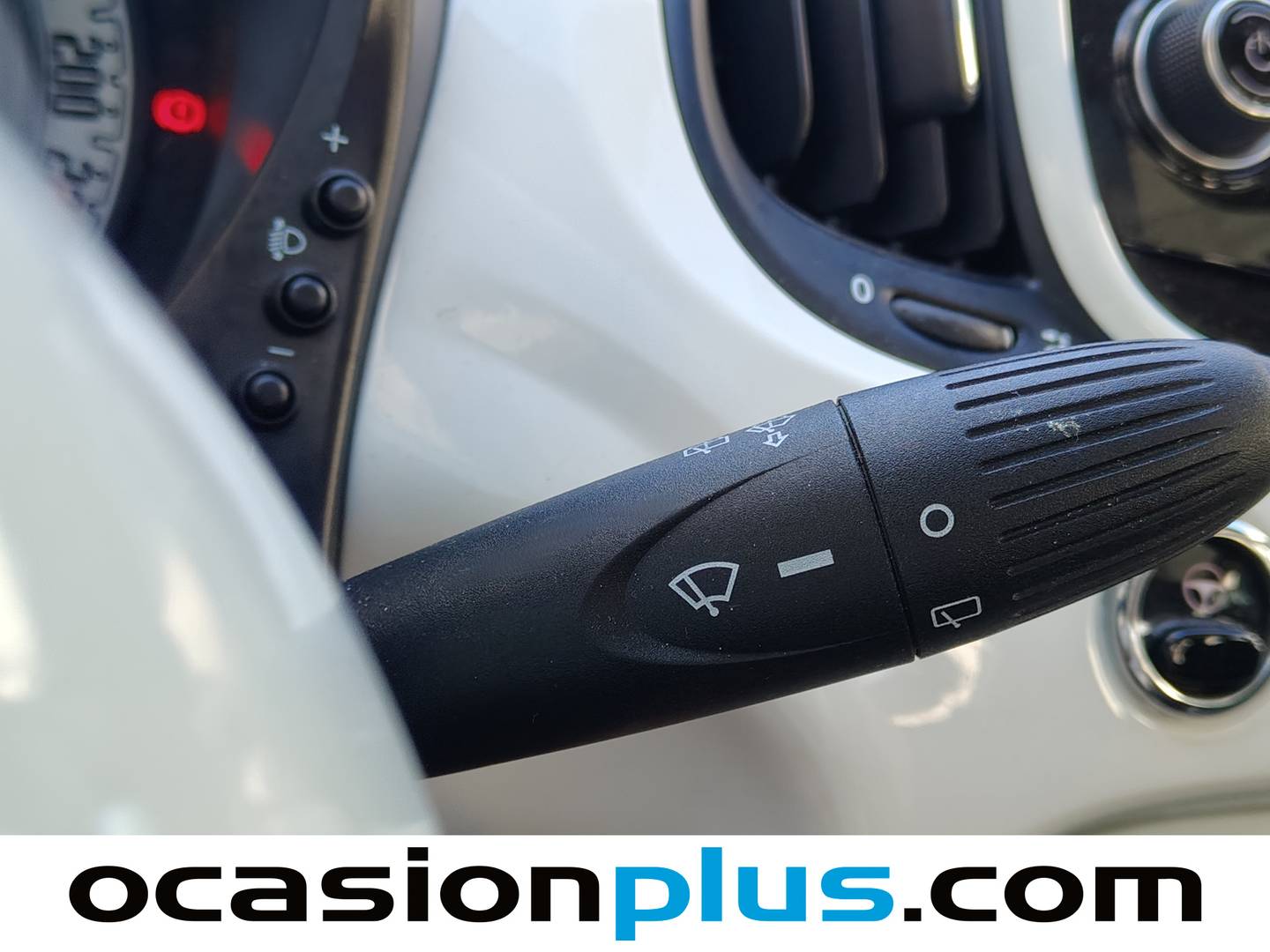 Fiat 500 Fiat 500 1.2 8v Lounge (69 CV) 69cv