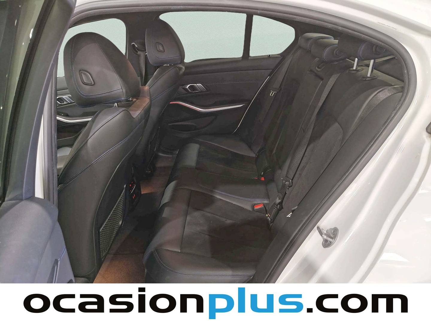Foto asientos traseros BMW Serie 3 BMW Serie 3 318d (150 CV) Pack M