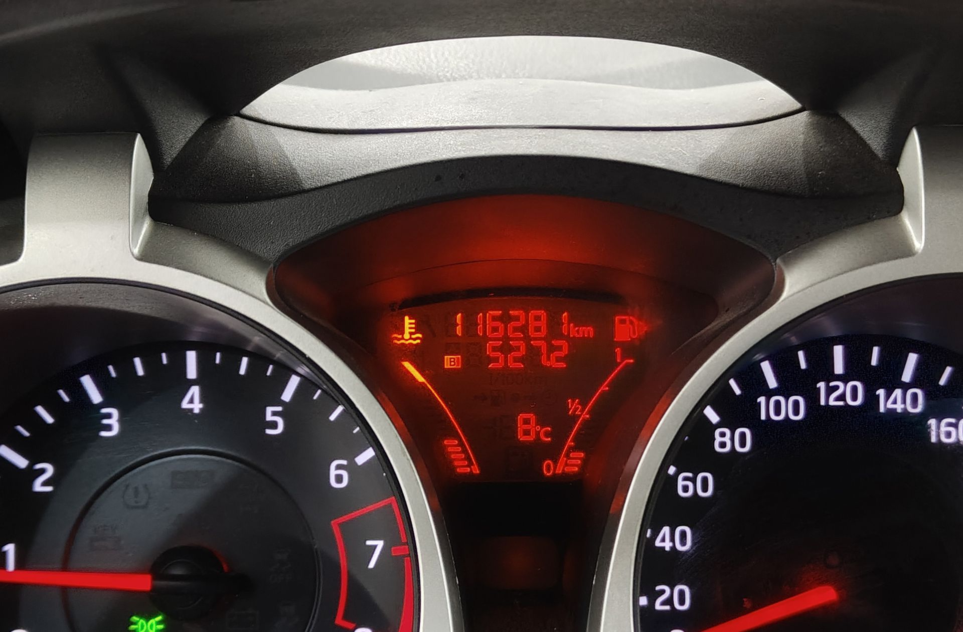Nissan Juke 1.6 Visia 4x2 - foto 7