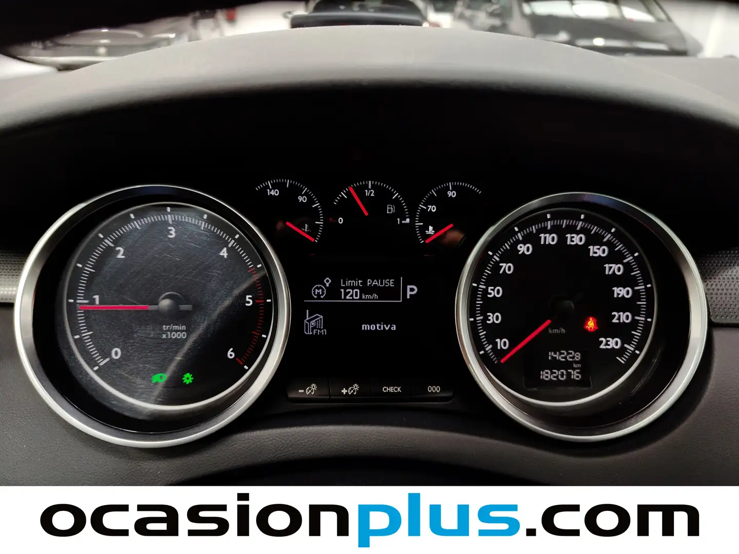 Foto Peugeot 508 Peugeot 508 SW HDI 163 Allure Auto (163 CV)