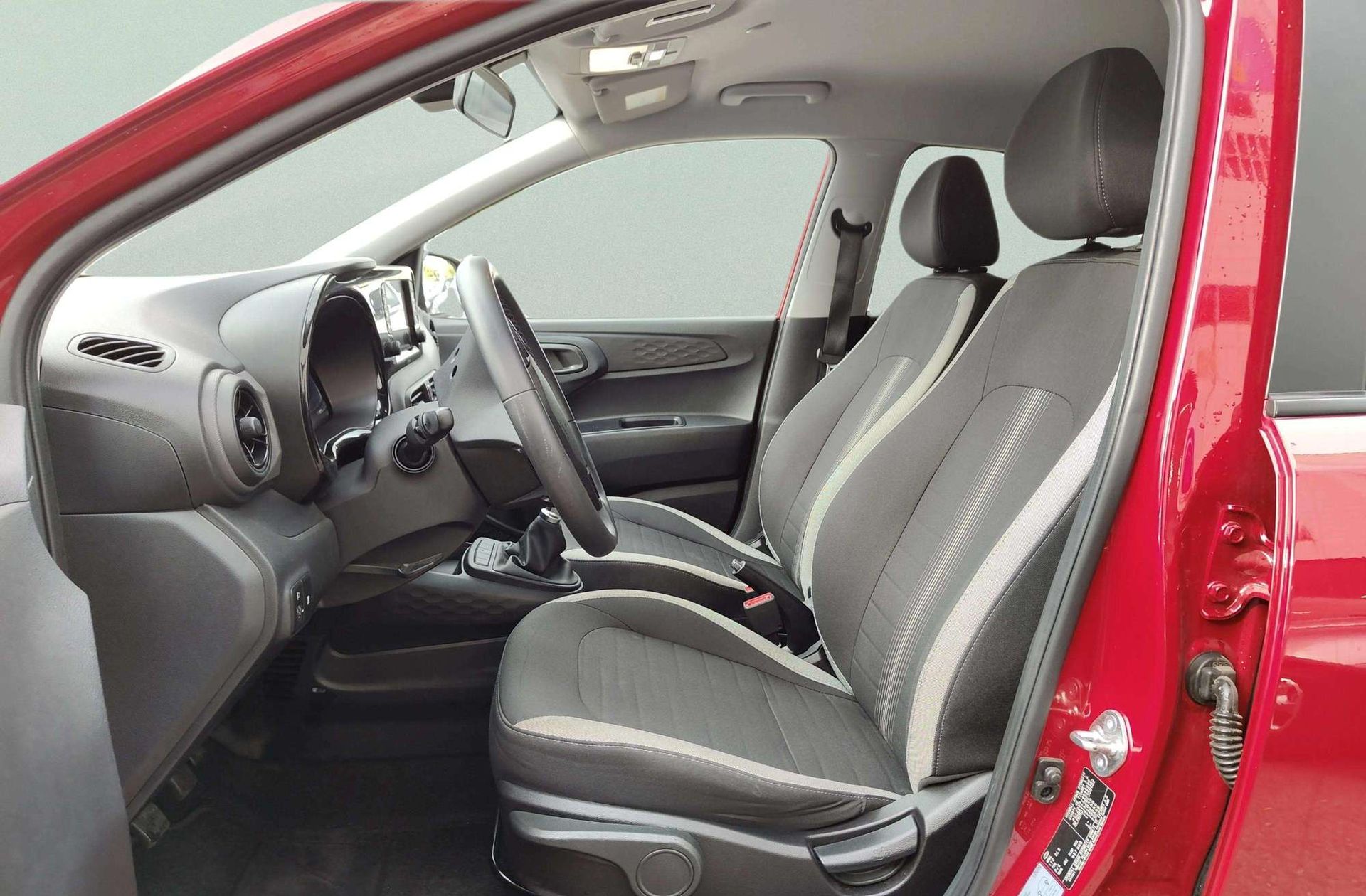 Hyundai i10 1.0 Klass - foto 14