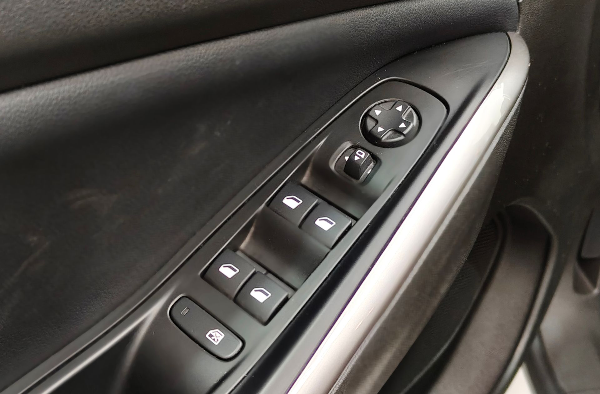 Opel Grandland 1.5 CDTi Design Tech - foto 43