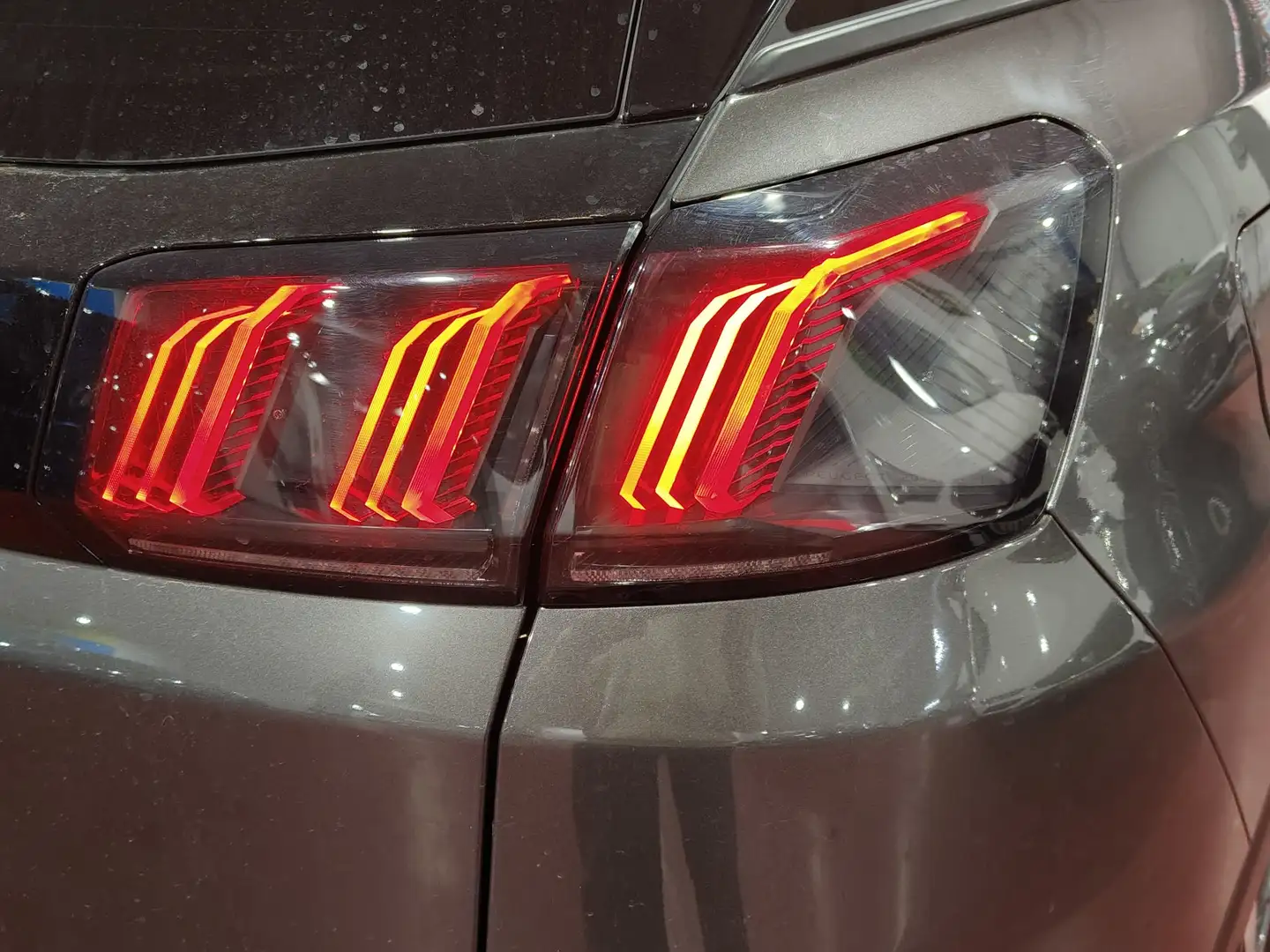 Foto Peugeot 3008 Peugeot 3008 BlueHDI 130 S&S Allure EAT8 (130 CV)