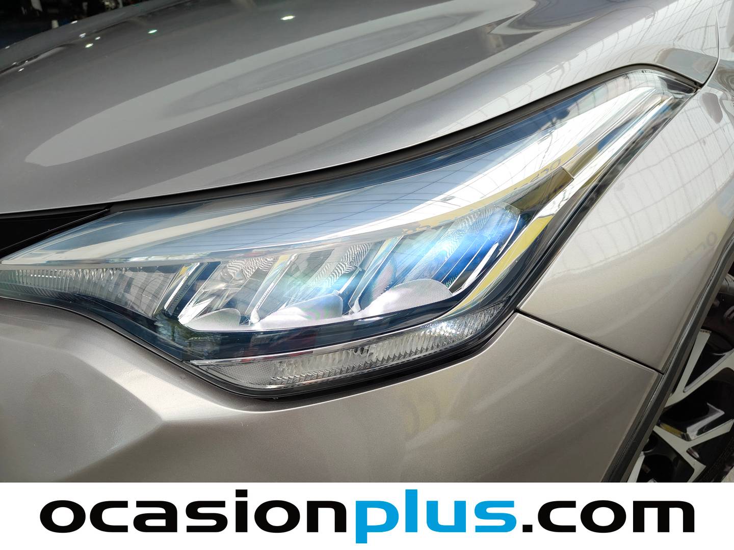 Extras del Toyota C-HR Toyota C-HR 1.8 125H Advance (122 CV)