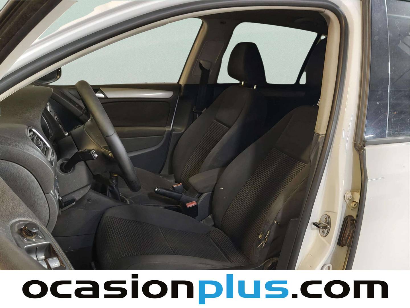 Foto asientos delanteros Volkswagen Golf Volkswagen Golf Advance 1.6 TDI BMT (105 CV)
