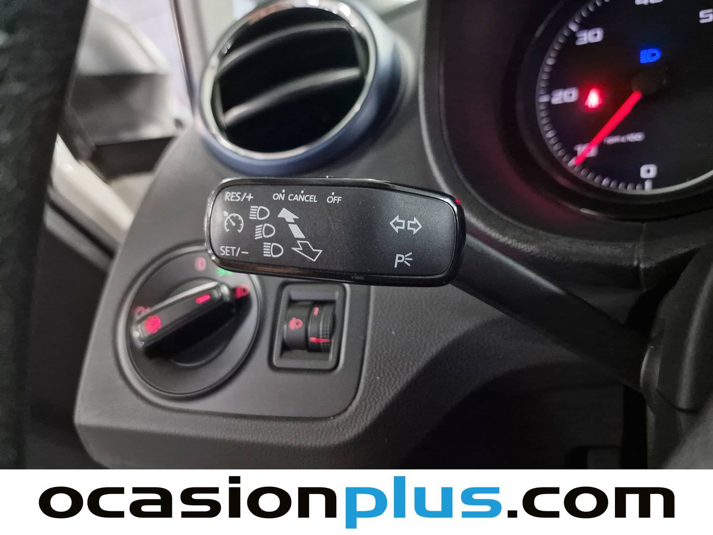 Extras y acabados del Seat Ibiza Seat Ibiza 1.2 TSI Style (90 CV)