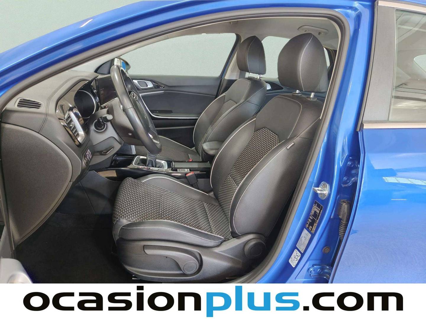 Foto asientos delanteros KIA XCeed Kia XCeed 1.5 MHEV iMT Tech (160 CV)