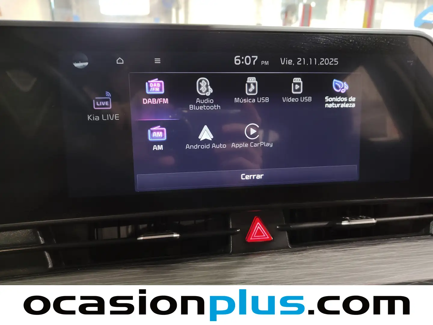 Foto KIA Sportage Kia Sportage 1.6 CRDi MHEV Business 4x2 (136 CV)