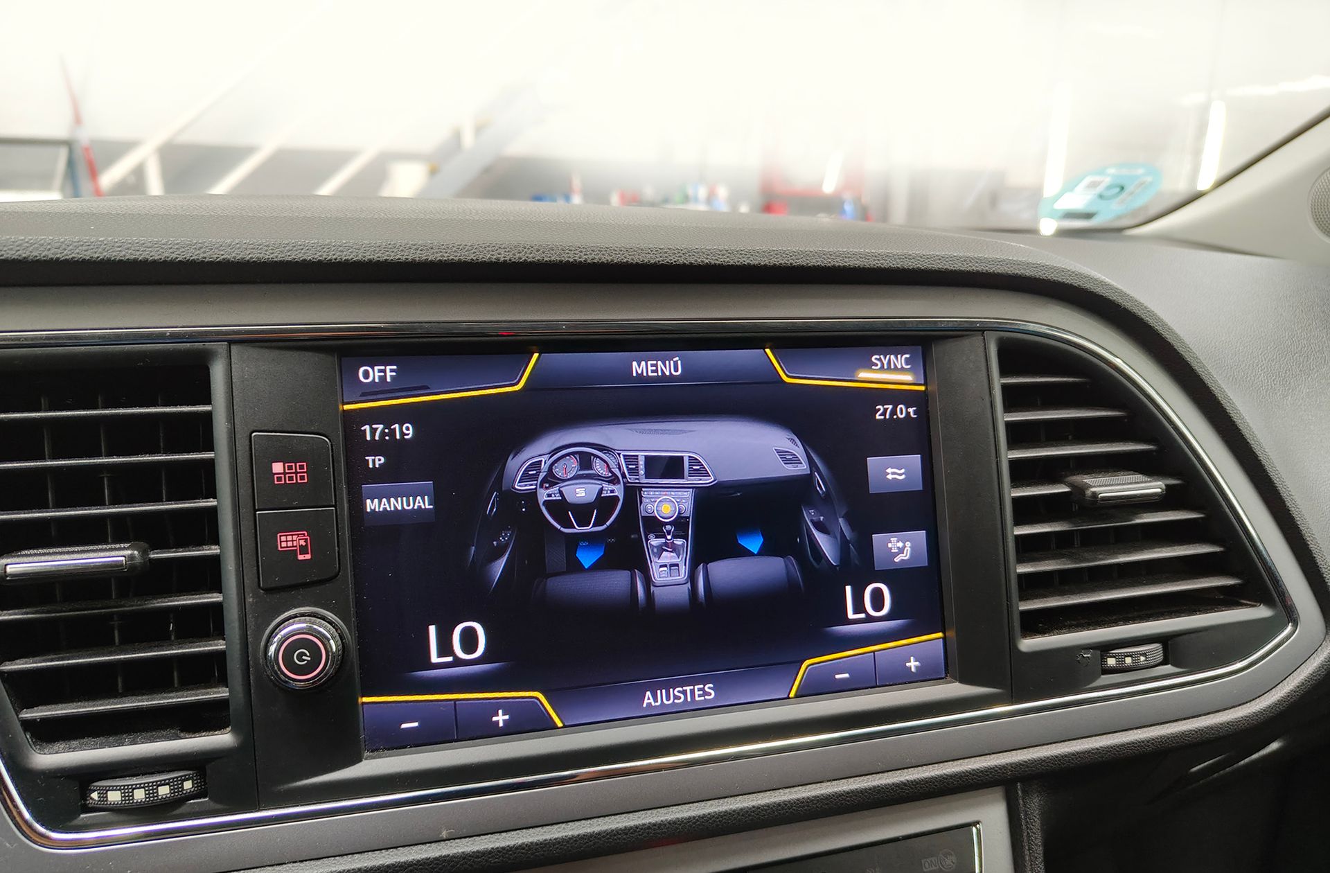 SEAT León 1.4 TSI ACT Xcellence DSG - foto 34