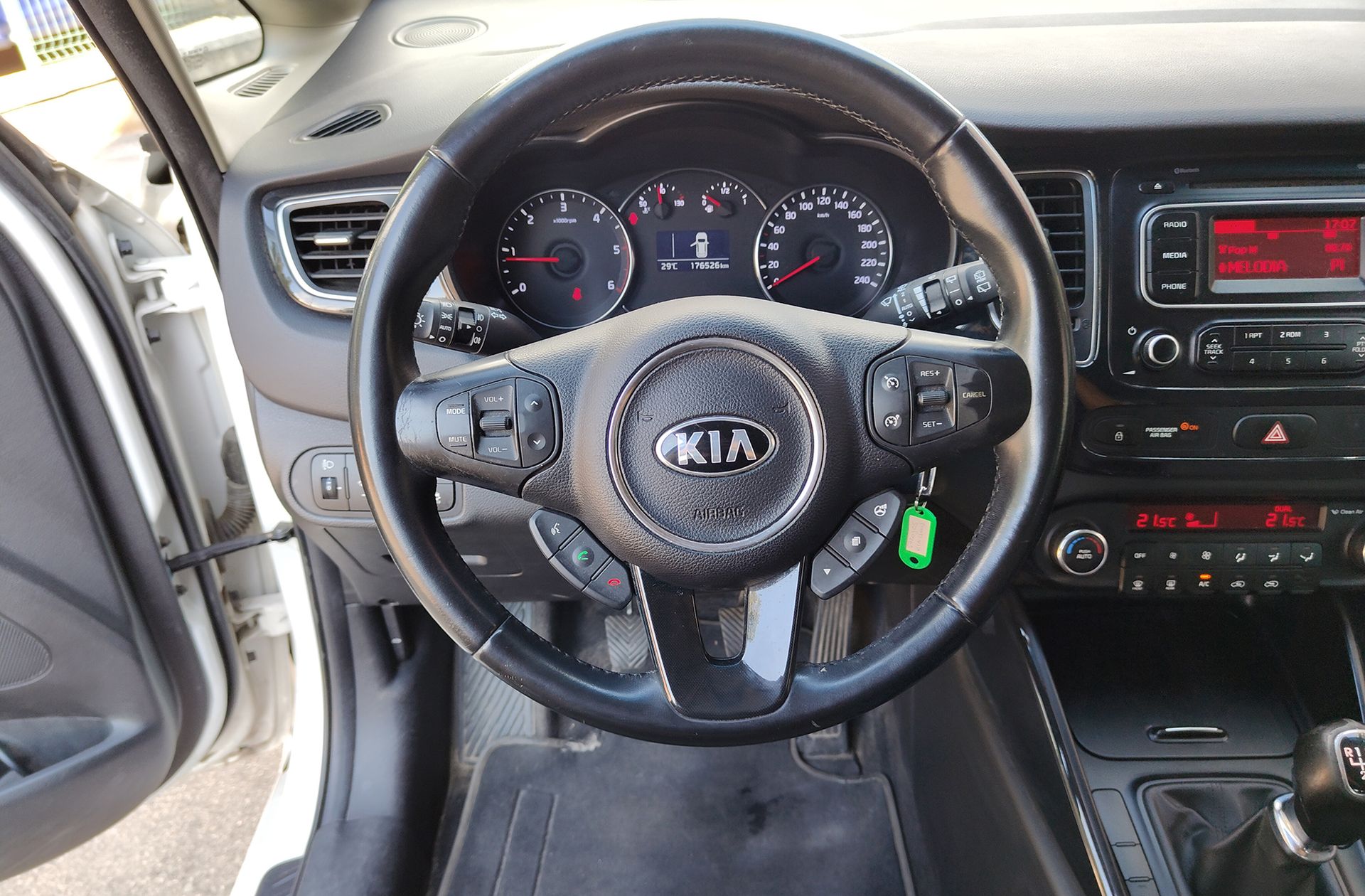 Kia Carens 1.7 CRDi VGT Eco-Dynamic Drive - foto 17