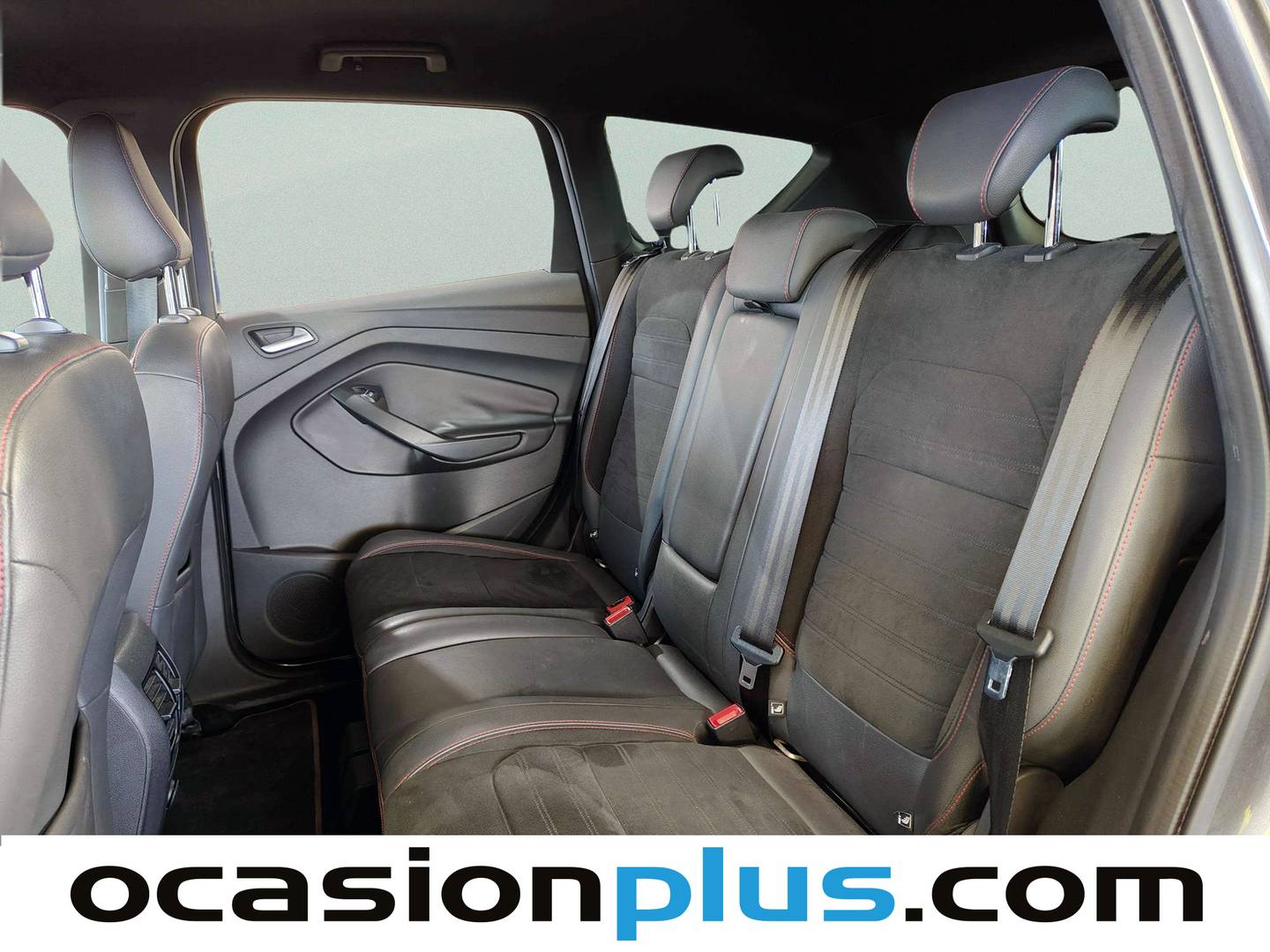 Foto asientos traseros Ford Kuga Ford Kuga 1.5 EcoBoost S&S ST-Line 4x2 (120 CV)