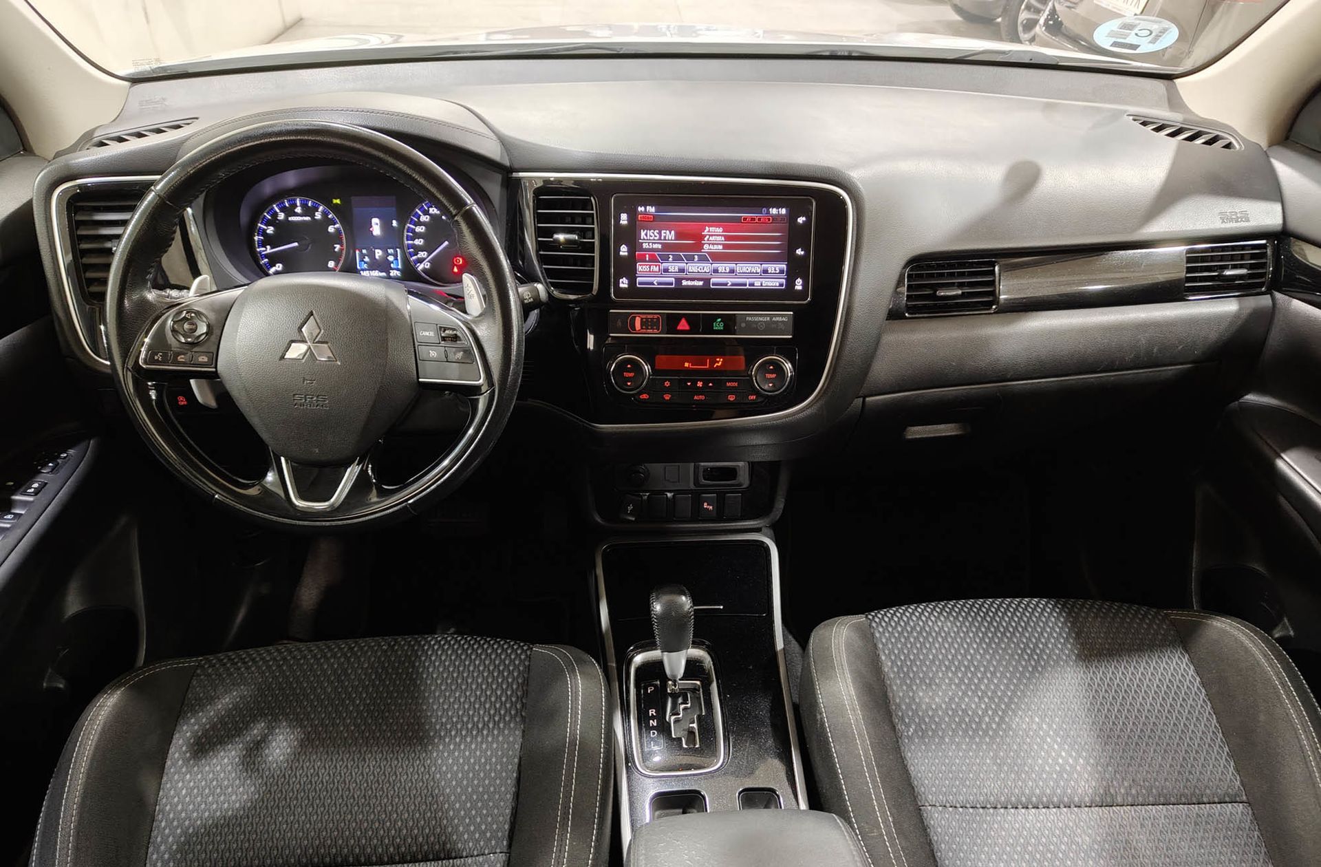 Mitsubishi Outlander 200 MPI Motion 2WD CVT 7 plazas - foto 7
