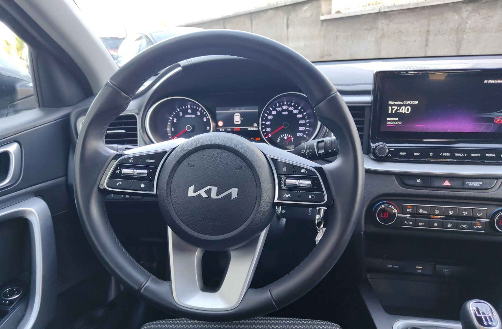Kia Ceed 1.0 T-GDi Drive - foto 21