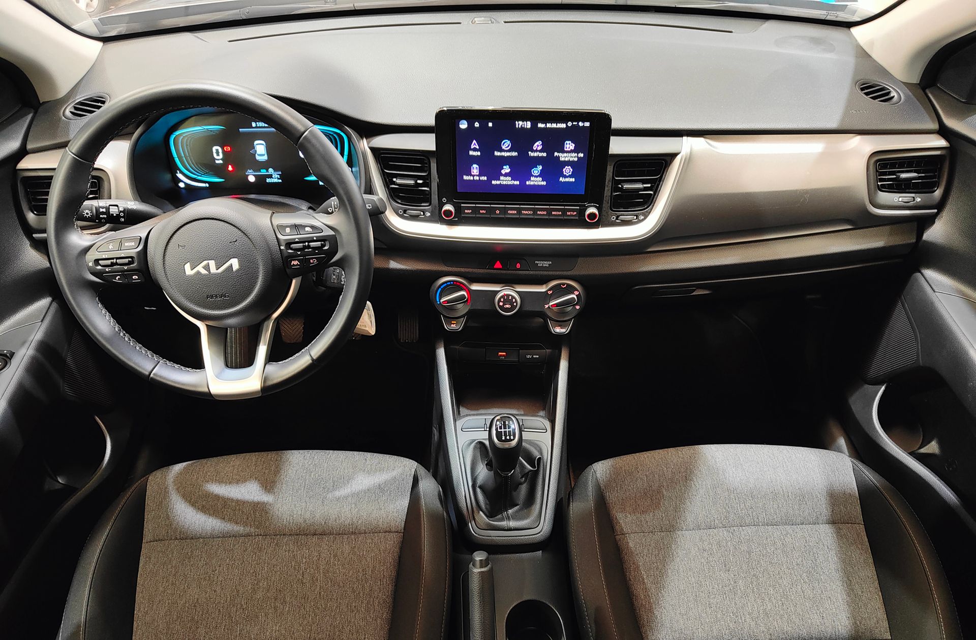 Kia Stonic 1.0 T-GDi MHEV Concept - foto 6