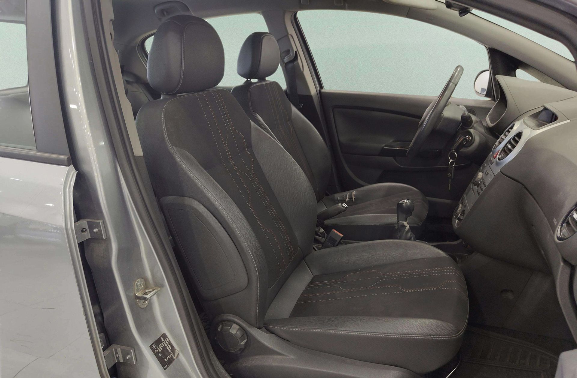 Opel Corsa 1.3 ecoFLEX Selective - foto 14