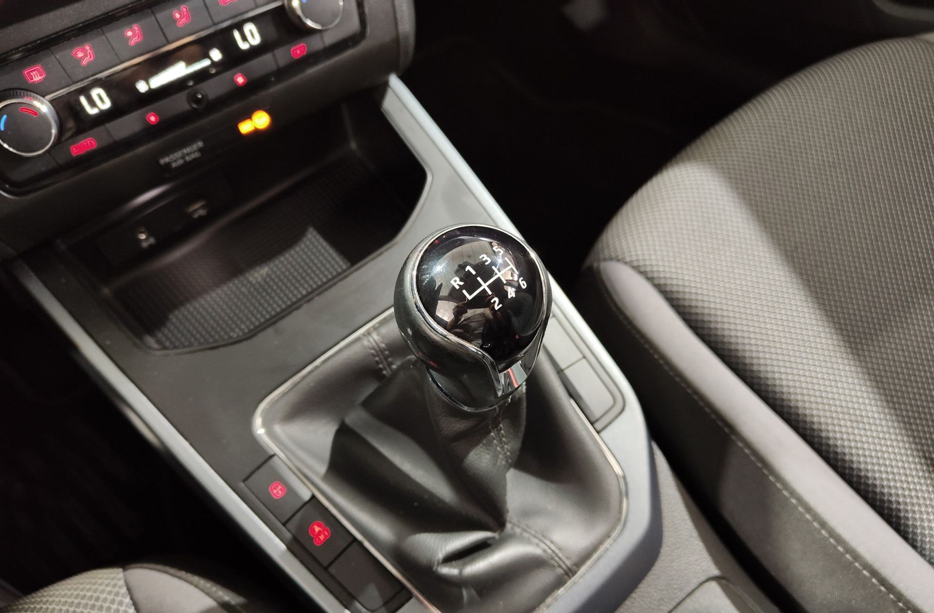SEAT Arona 1.0 TSI Ecomotive Style - foto 5