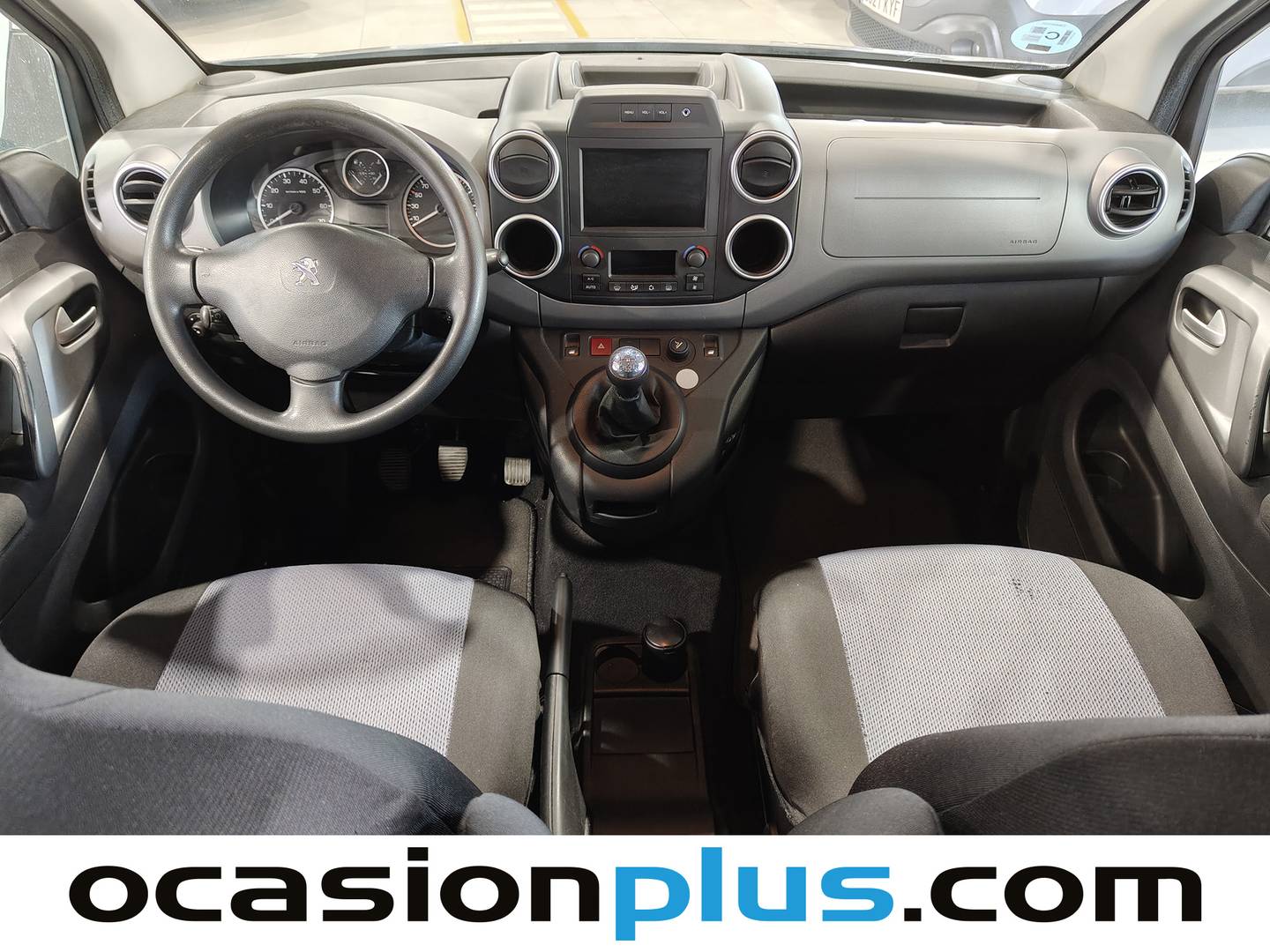 Peugeot Partner Peugeot Partner Tepee Combi 1.2 PureTech Outdoor (110 CV) de ocasión