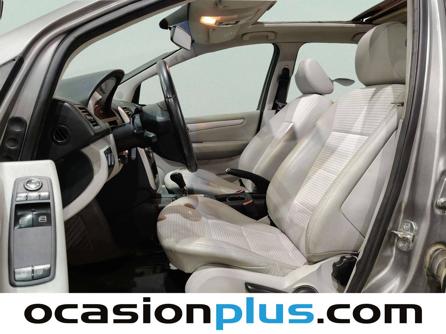 Foto asientos delanteros Mercedes Clase A Mercedes Clase A 150 Avantgarde (95 CV)