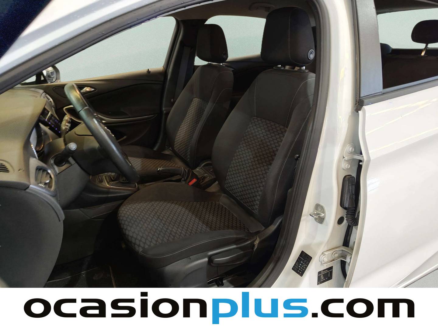Foto asientos delanteros Opel Astra Opel Astra 1.6 CDTi S&S Selective (110 CV)