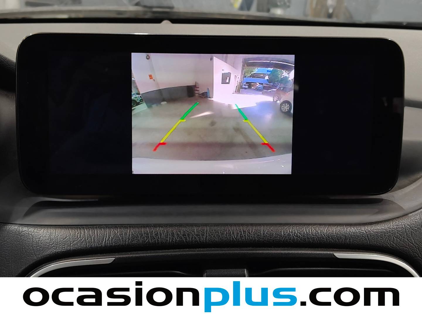 Extras y acabados del Fiat Tipo Fiat Tipo 1.0 Cross (100 CV)