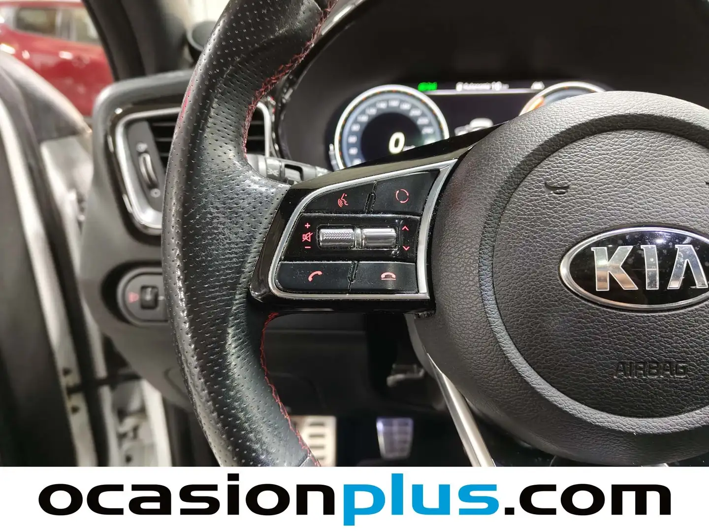 Foto KIA Ceed Kia Ceed 1.6 T-GDi GT (204 CV)