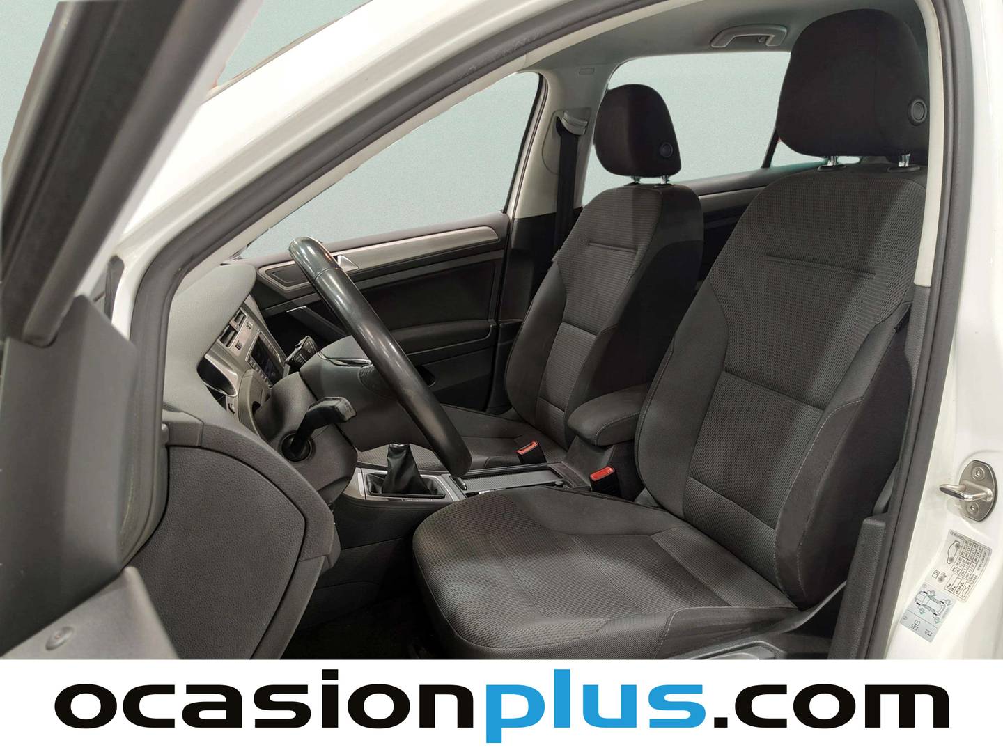 Foto asientos delanteros Volkswagen Golf Volkswagen Golf Advance 1.6 TDI BMT (110 CV)