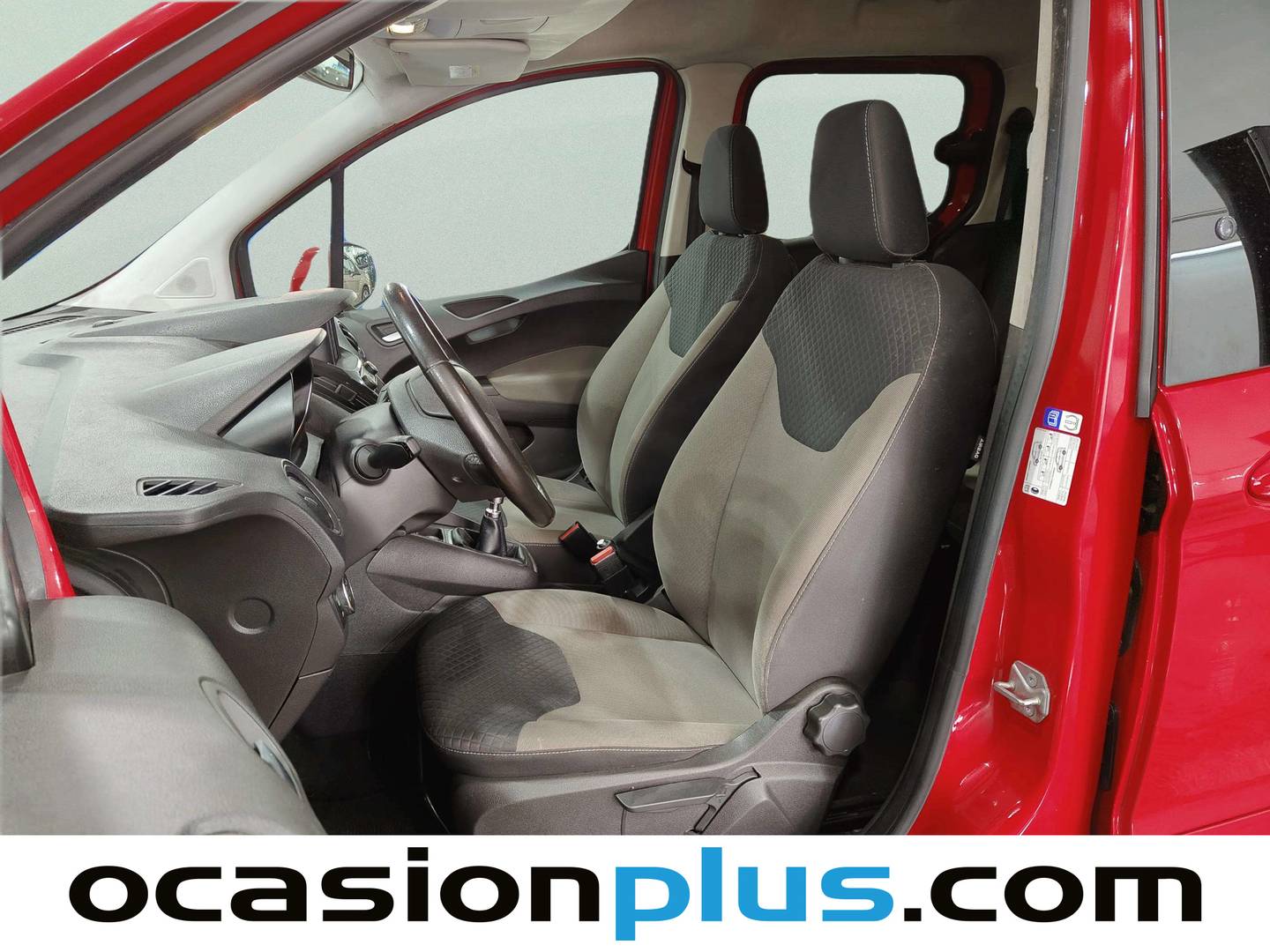Foto asientos delanteros Ford Tourneo Courier Ford Tourneo Courier 1.5 TDCi Sport (100 CV)