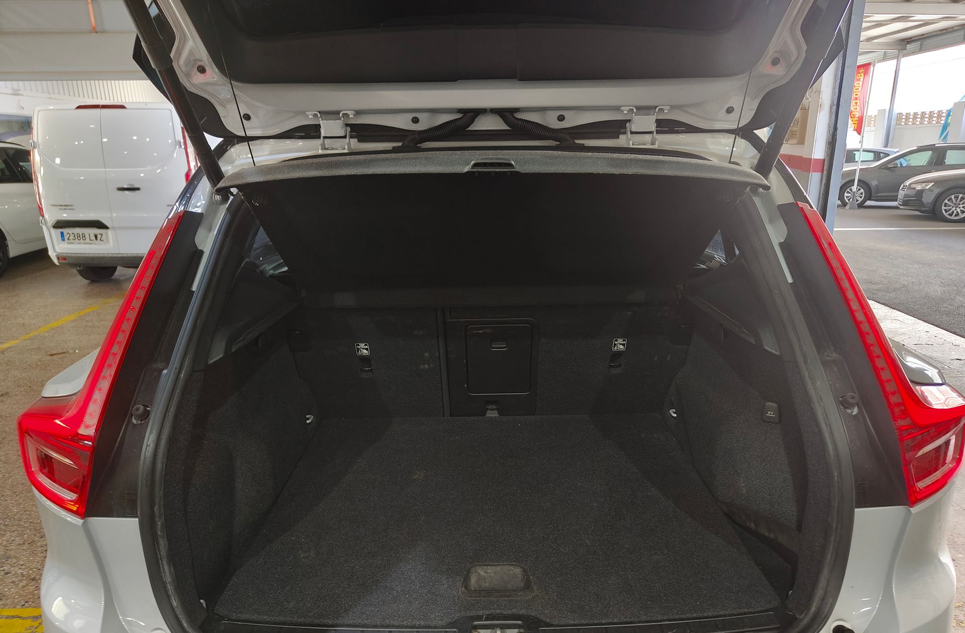 Volvo XC40 D3 Business Plus - foto 16