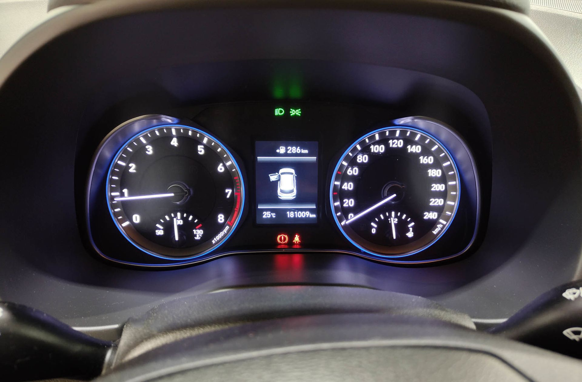 Hyundai Kona 1.0 T-GDi Tecno 4x2 AEB - foto 25