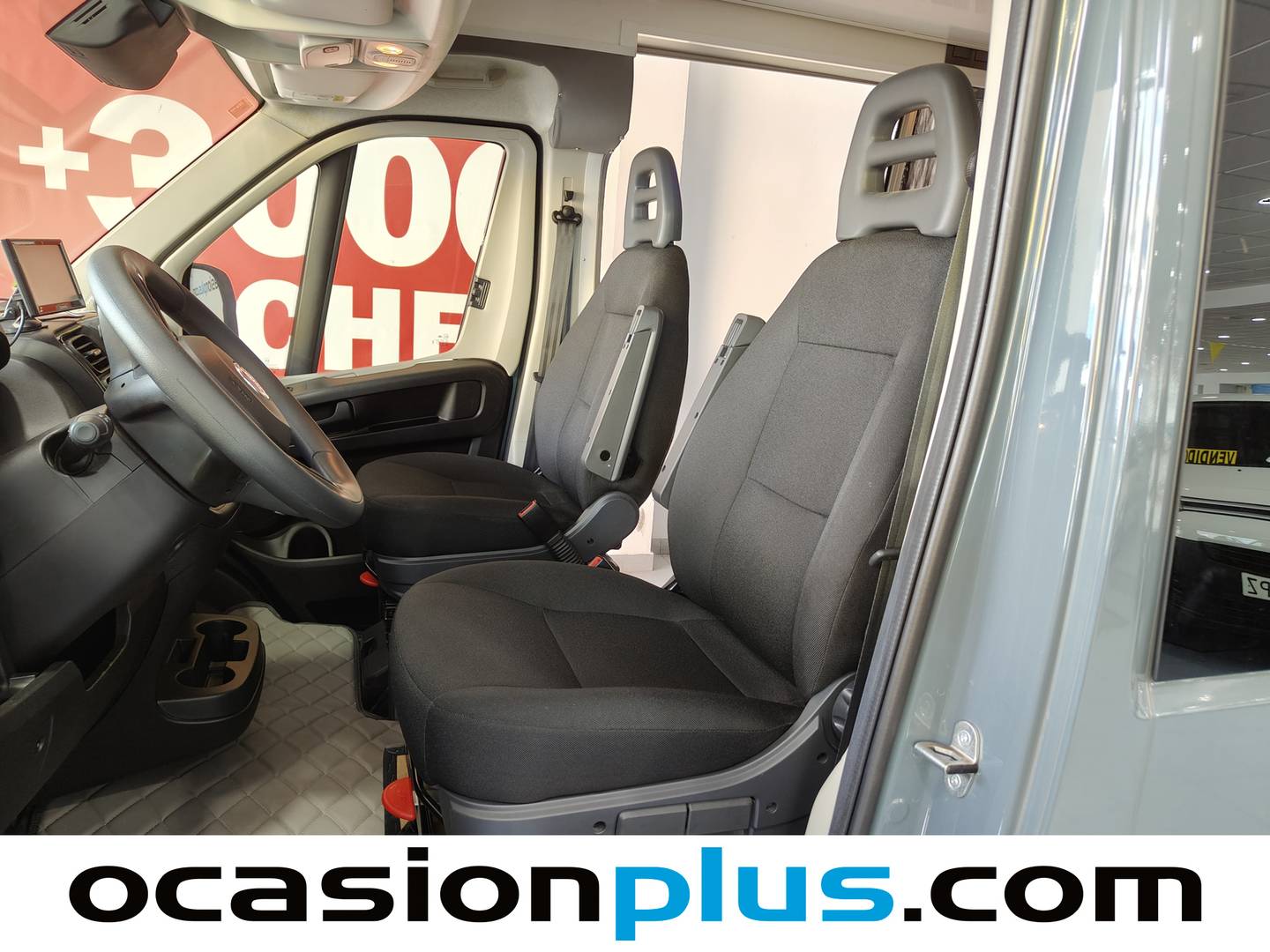 Foto Fiat Ducato Fiat Ducato Furgon Maxi 2.2 Multijet 35 L4H2 (180 CV) Camperizada 4 Plazas