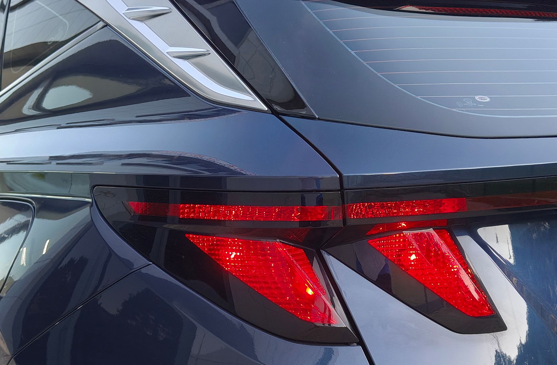 Hyundai Tucson 1.6 T-GDi HEV Maxx - foto 17