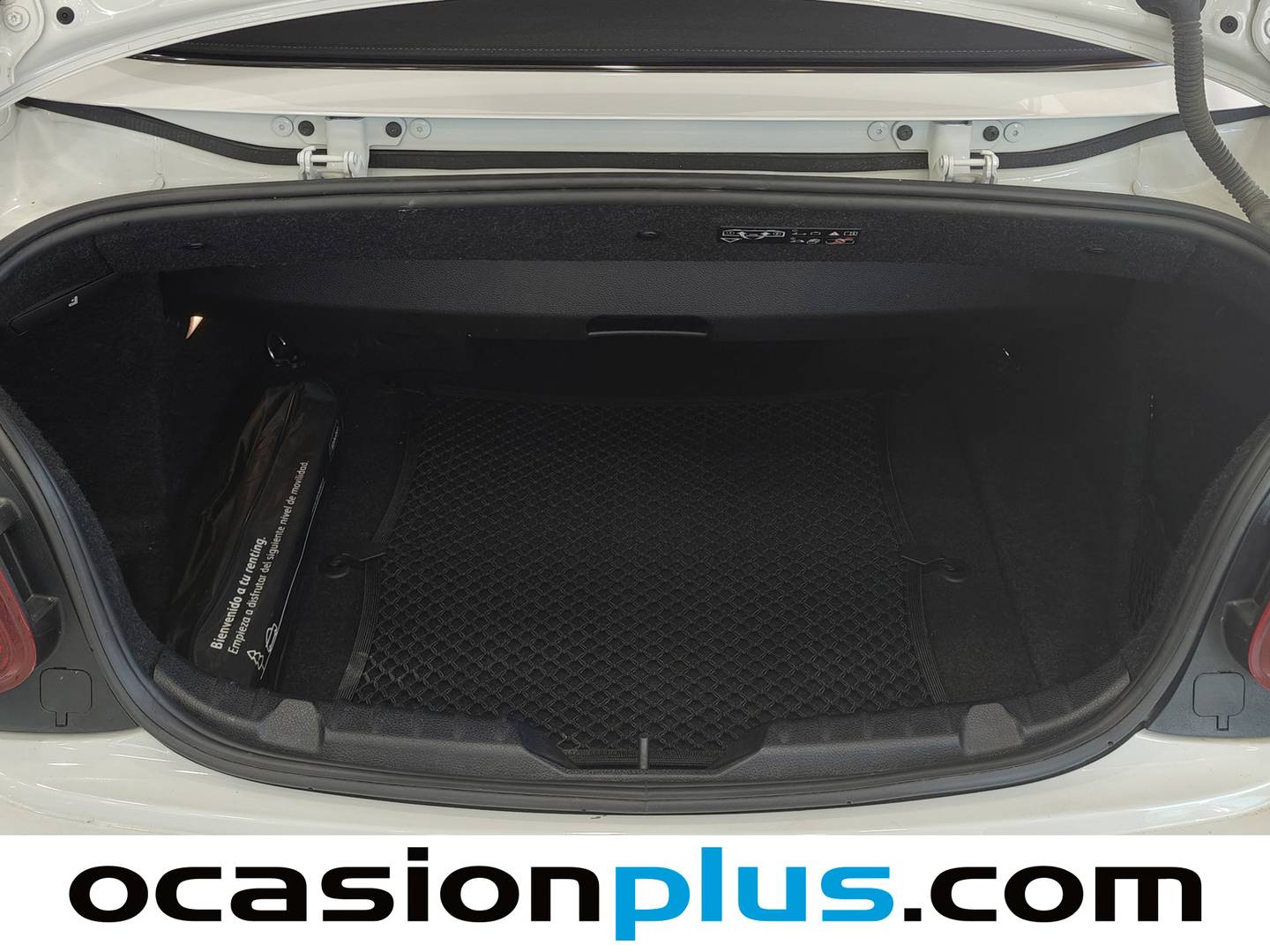 Fotos maletero BMW Serie 2 BMW Serie 2 220i Cabrio (184 CV) Pack M