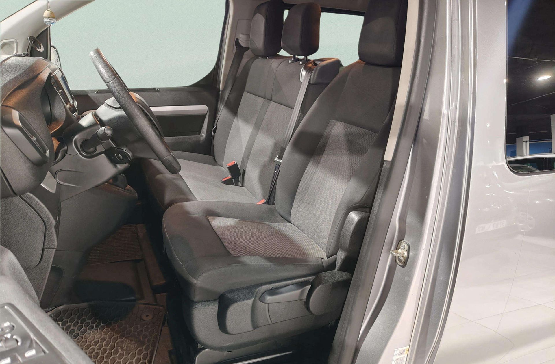 Peugeot Traveller BlueHDi 120 Business Long 9 plazas - foto 11