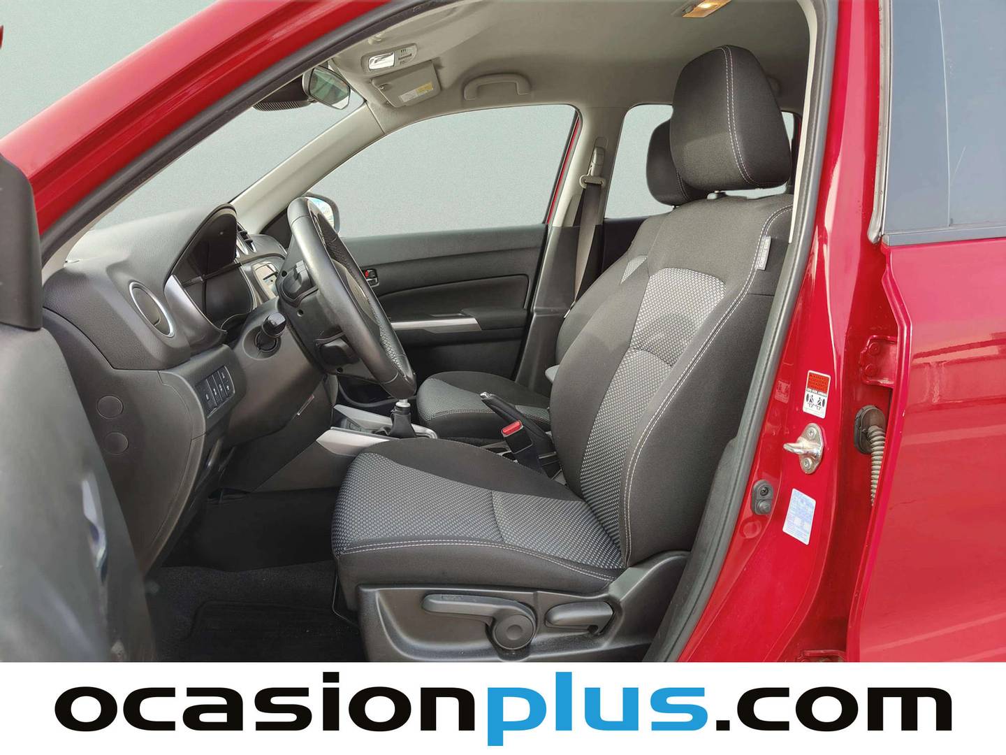 Foto asientos delanteros Suzuki Vitara Suzuki Vitara 1.4 Turbo Mild Hybrid GLE (129 CV)