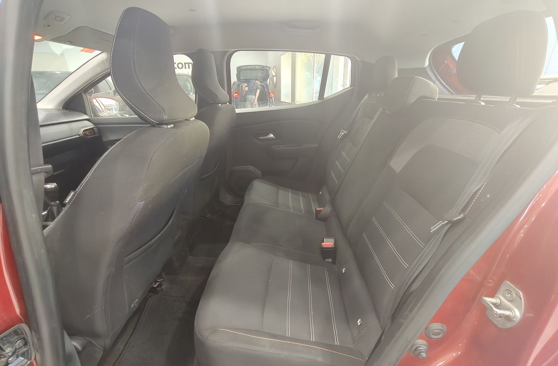 Dacia Sandero Stepway Comfort TCe - foto 9
