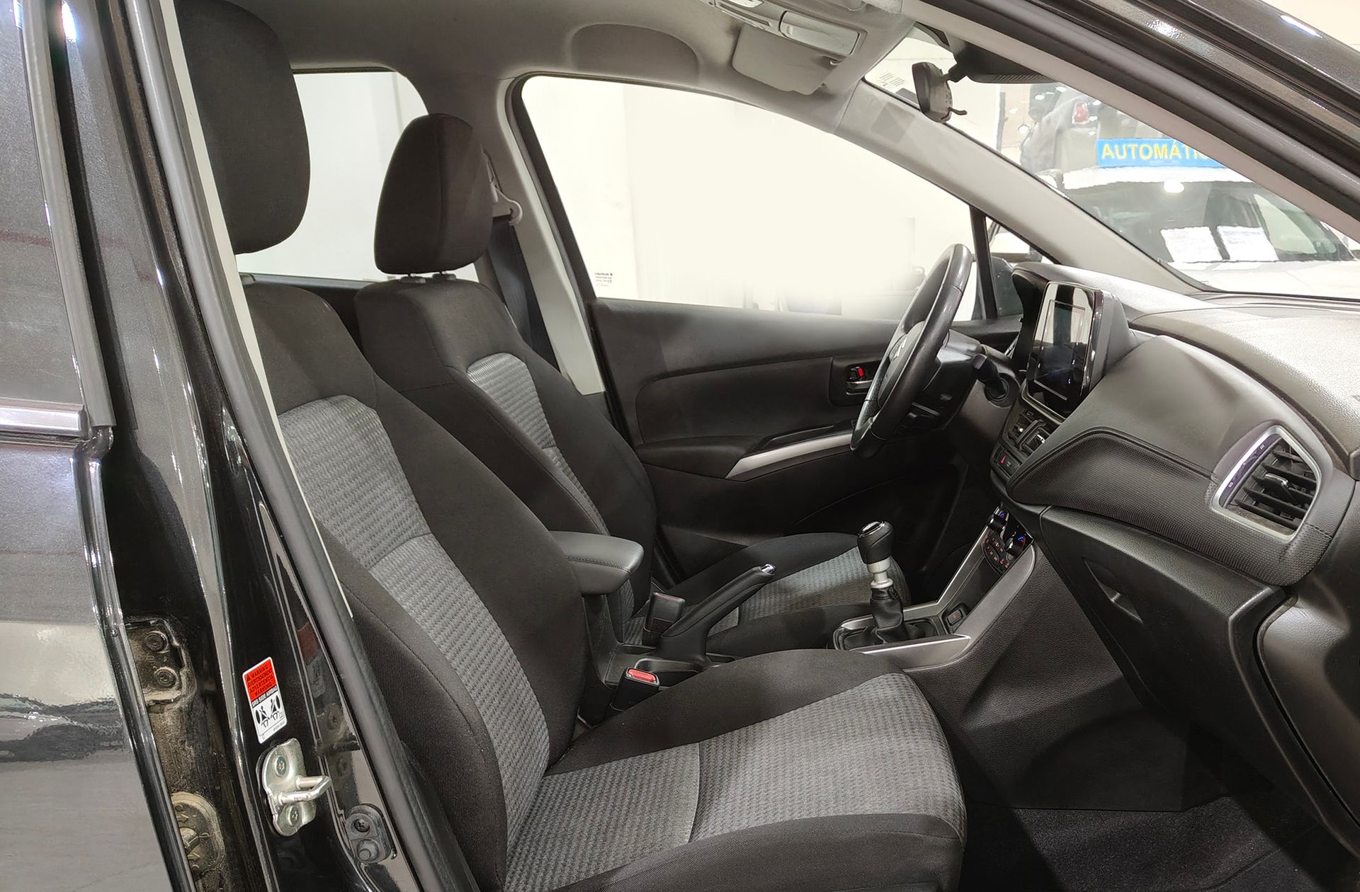 Suzuki S-Cross 1.4T Mild Hybrid S2 4WD - foto 15